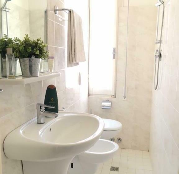 エコノミールーム, Byron