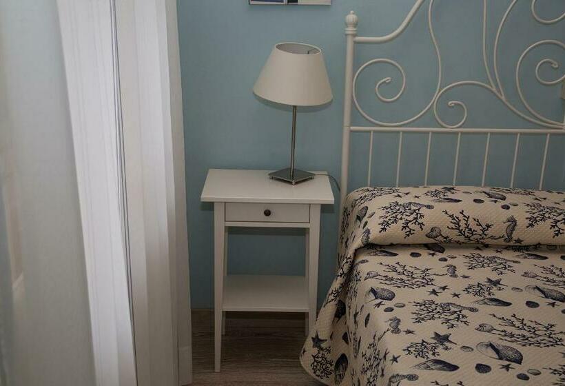 חדר סטנדרט לארבעה, Umberto