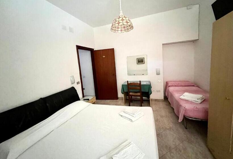 Quarto Familiar, Vittoria