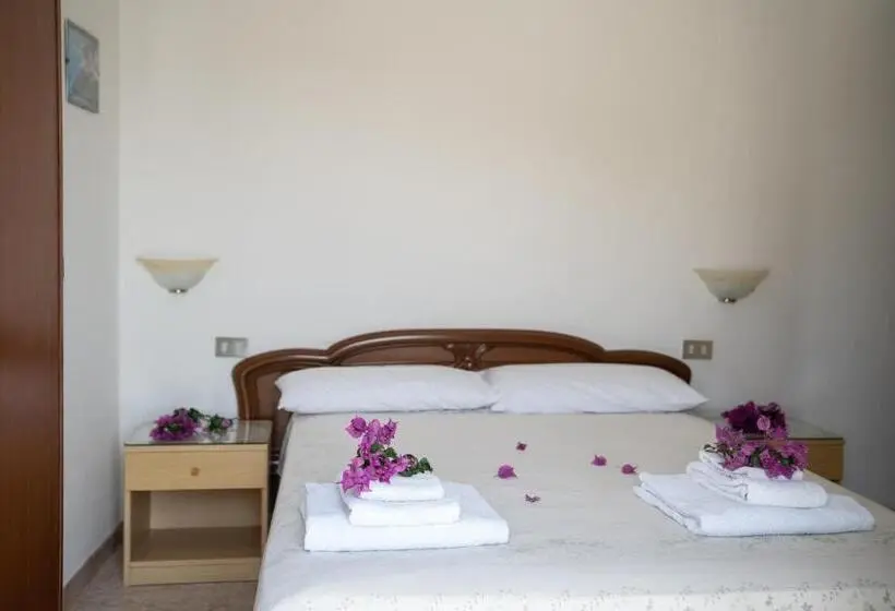 اتاق استاندارد با تخت بزرگ, Vittoria
