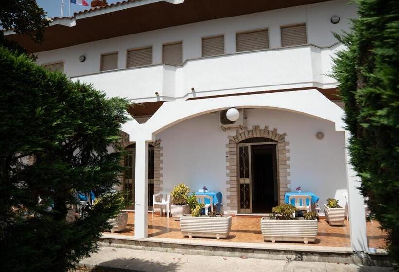 园景标准四人间, Vittoria