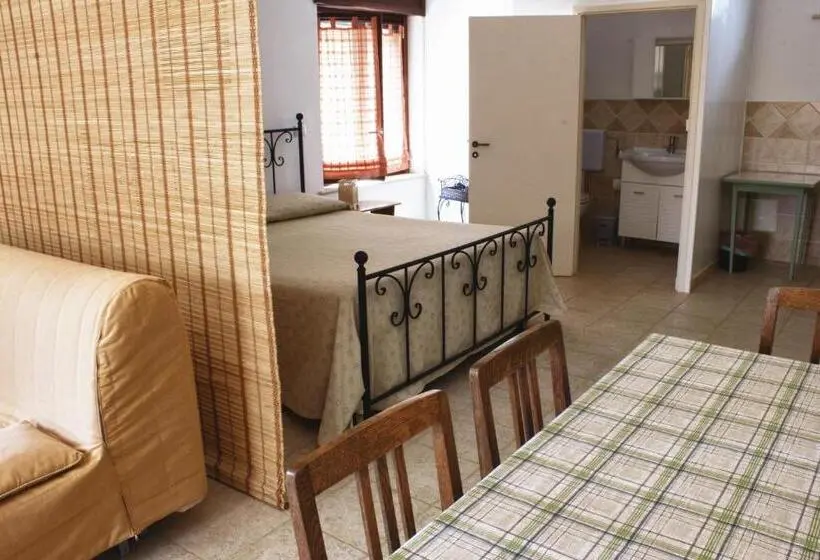Estudio Estándar, B&b Elda Salento
