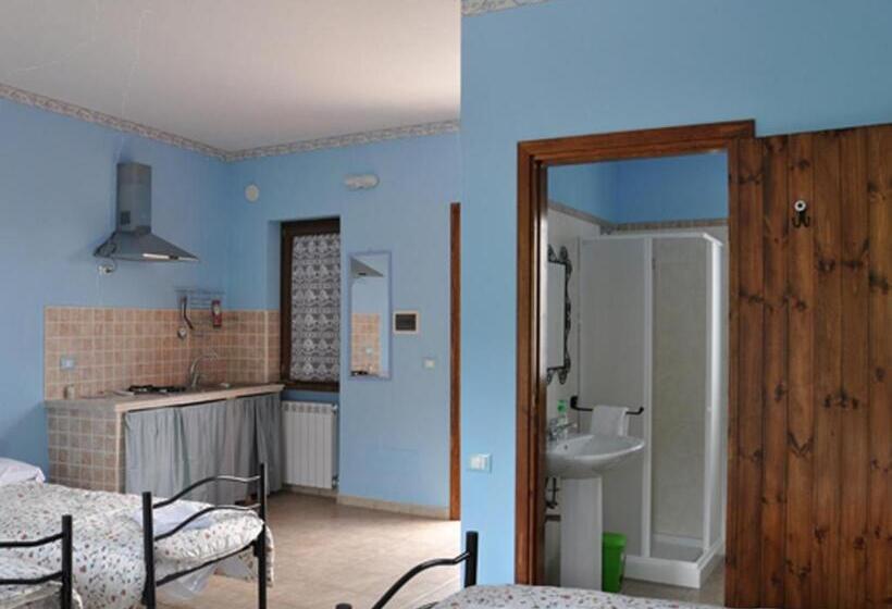 Четырехместный Номер Стандарт Вид на Сад, Country House Al Faraone