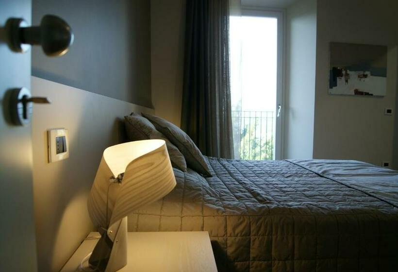 标准间带阳台, Daman Rooms & Breakfast