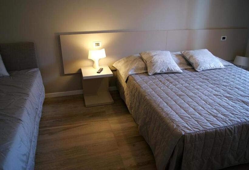 带阳台的三人标准间, Daman Rooms & Breakfast