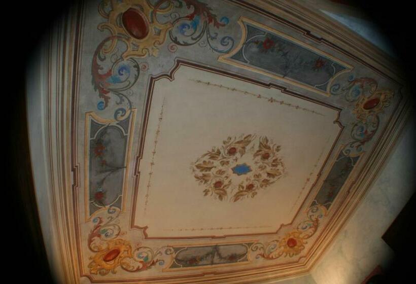 Chambre Deluxe, Due Papi