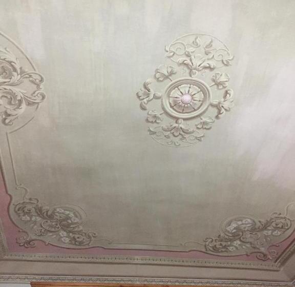 Chambre Deluxe, Due Papi