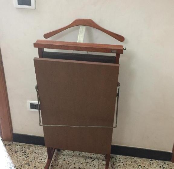 Chambre Deluxe, Due Papi