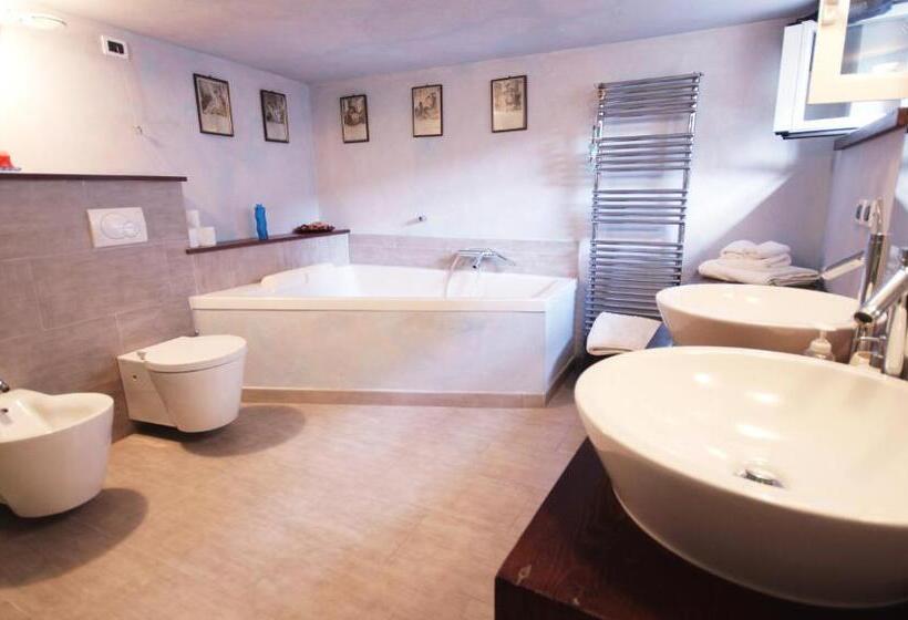 Chambre Deluxe, Due Papi