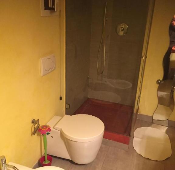 Chambre Standard, Due Papi