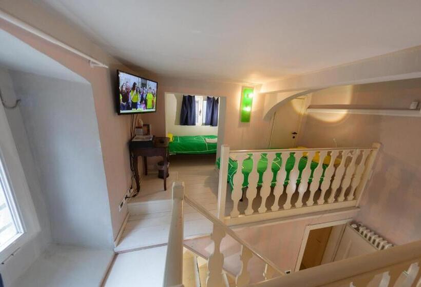 Chambre Standard, Due Papi