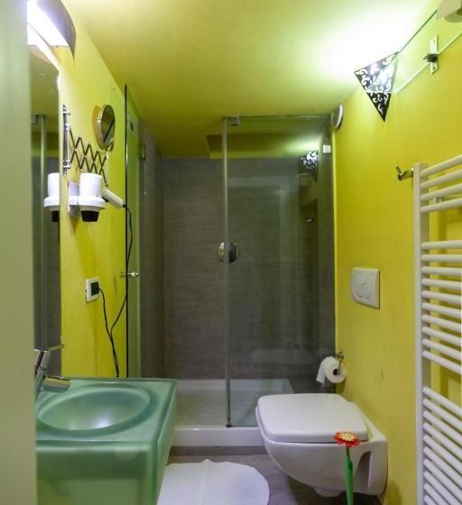 Chambre Quadruple Standard, Due Papi