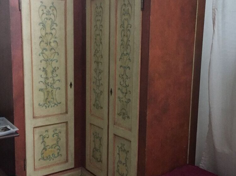 Chambre Deluxe, Due Papi