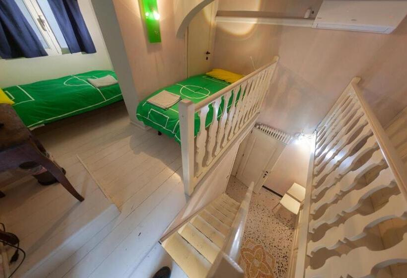 Chambre Standard, Due Papi