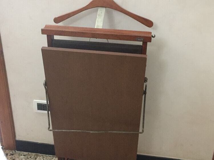 Chambre Deluxe, Due Papi