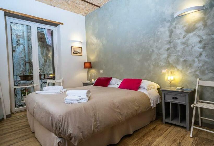 اتاق لوکس, Il Campanile