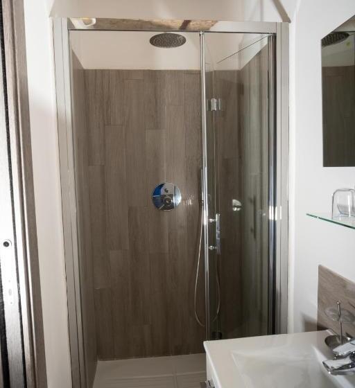 اتاق لوکس, Il Campanile