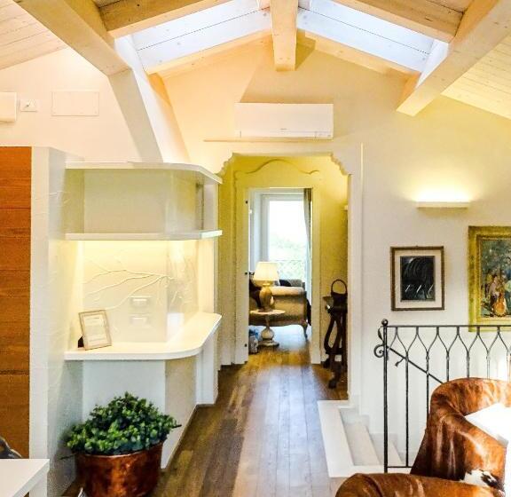 شقة غرفتين, Monterosato Country House