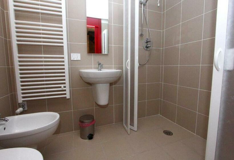 スタンダードルーム, Pra De La Casa