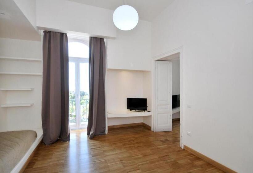 غرفة سوبيريور ثلاثية مطلّة علي البحر, Villa Battista