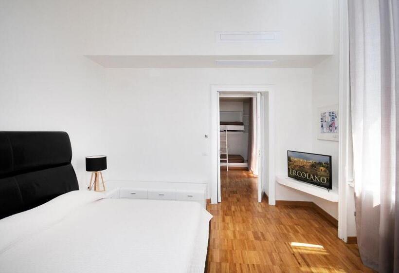 غرفة سوبيريور ثلاثية مطلّة علي البحر, Villa Battista