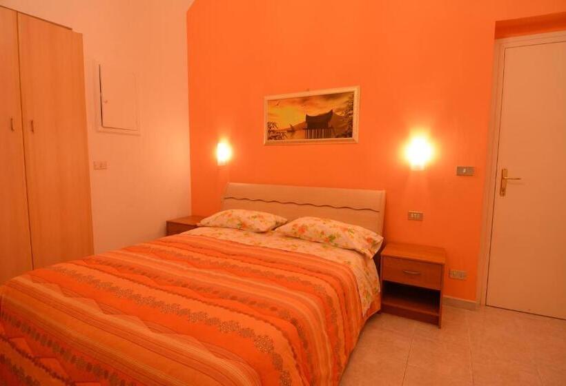 غرفة قياسية ثلاثية, Bed & Breakfast Casalino