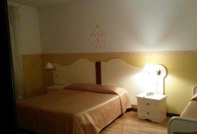 スタンダードルーム, Albergo Ristorante Flora