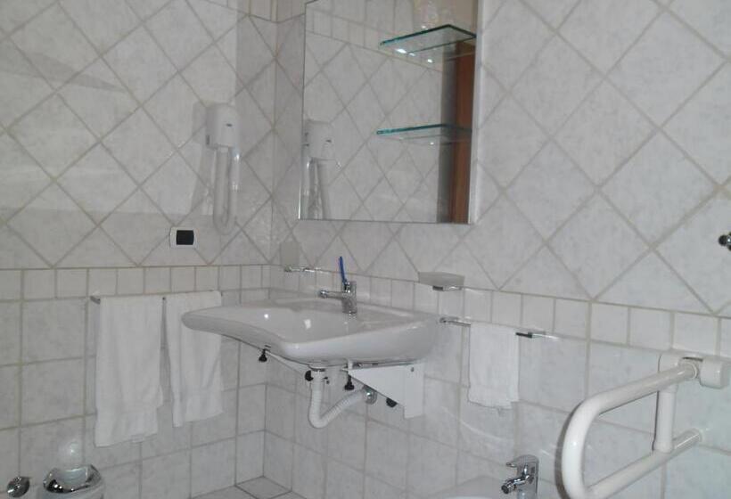 身障者適用シングルルーム, Il Paradello Albergo Ristorante