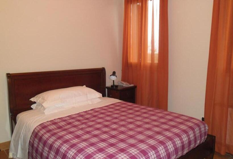 غرفة قياسية فردية لذوى الإحتياجات الخاصة, Il Paradello Albergo Ristorante