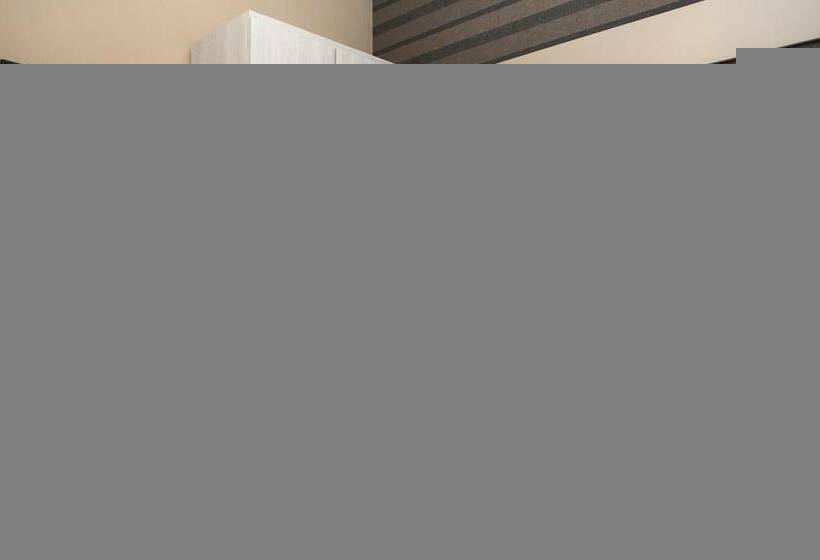 标准单人间, Rosenblatt