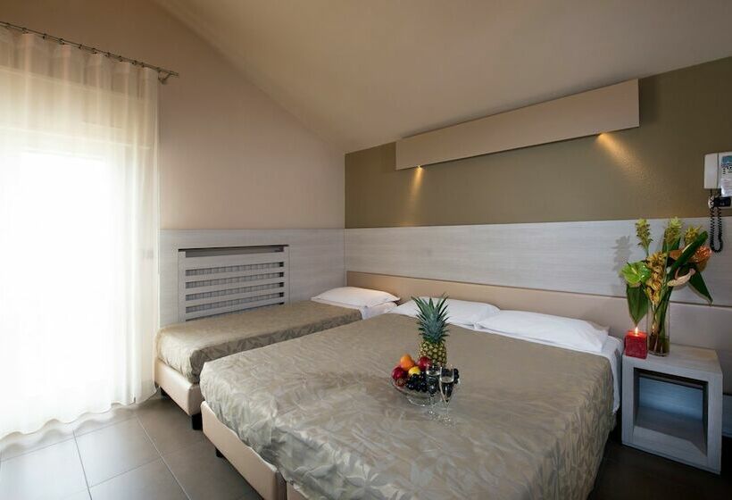 标准三人间, Rosenblatt