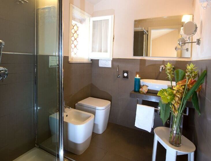 四人标准间, Rosenblatt