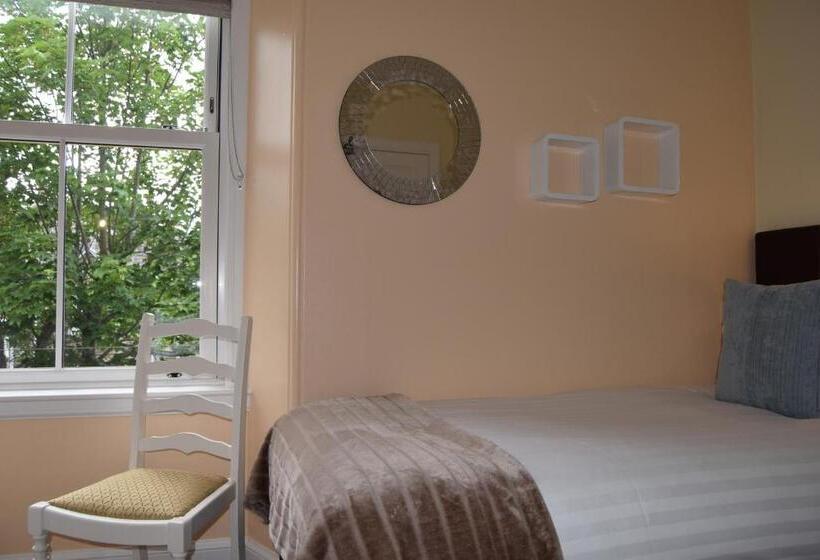 Habitació Individual Vista Jardí, Willows Bed & Breakfast