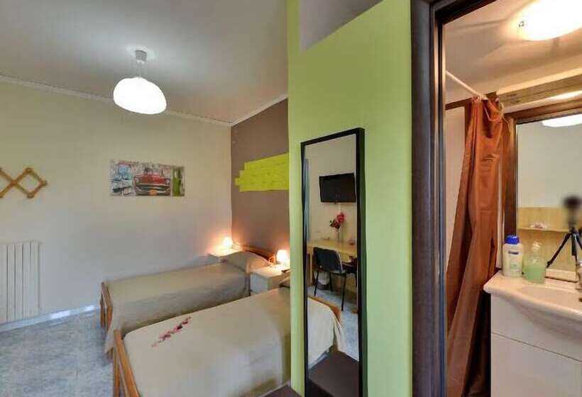 Habitació Triple Estàndard, Alborada