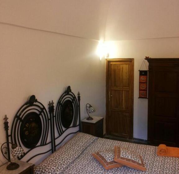 חדר דלוקס, B&b Govinda Shanty House