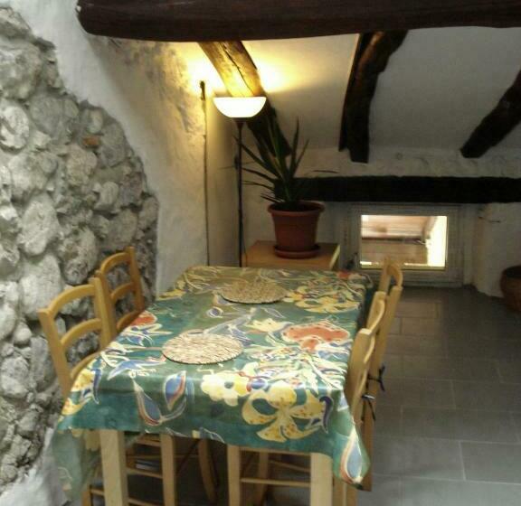 1 Bedroom Penthouse Apartment, Apartments Hemingway House