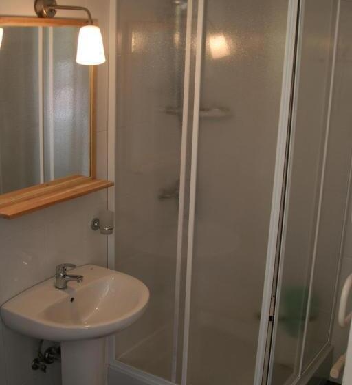 استودیوی استاندارد, Apartments Hemingway House