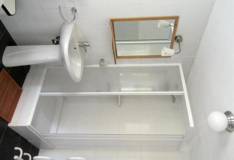 آپارتمان 1 خوابه با تراس, Apartments Hemingway House