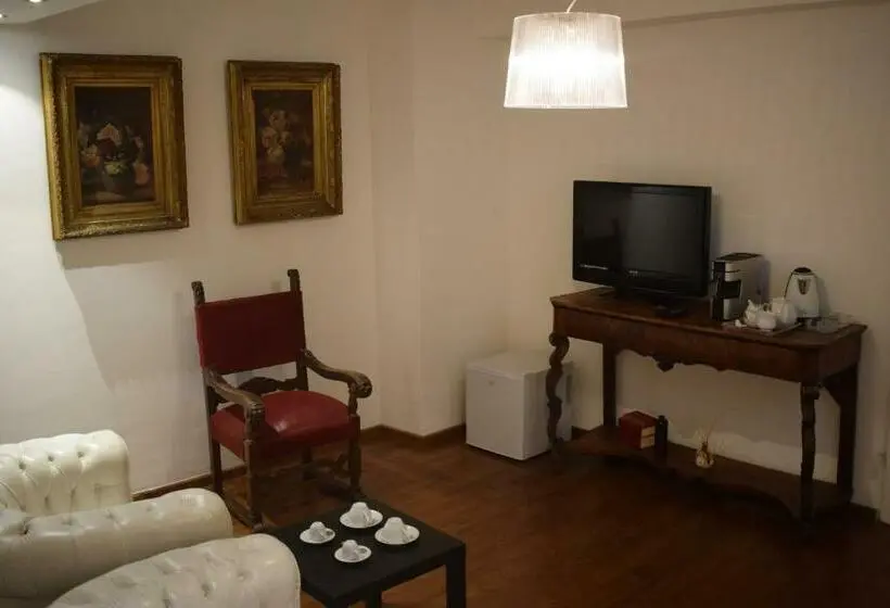 Duplex-sviitti, House System