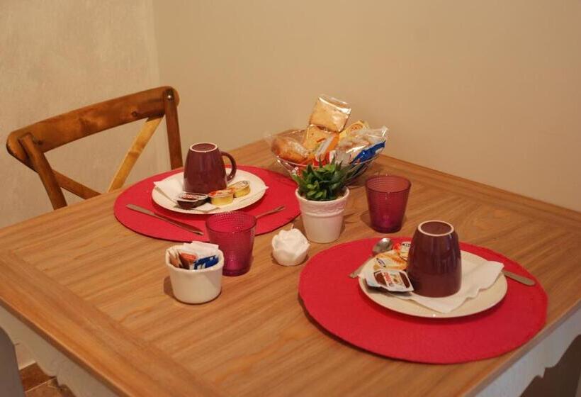 スタンダードルーム, La Cannella