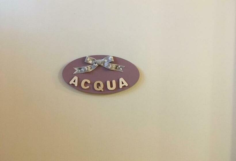 جناح مطلّ علي حمام السباحة, La Stregatta