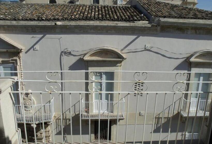 スタンダードルーム, Plaza Rooms