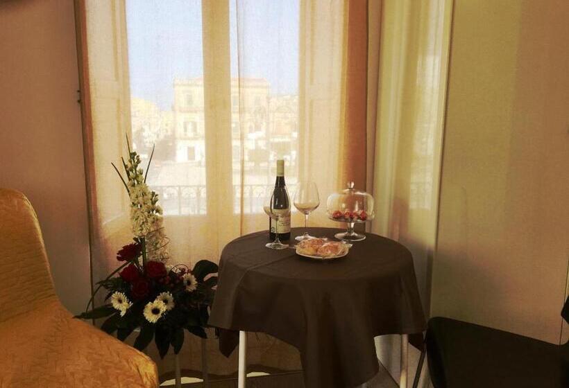 デラックスルーム, Plaza Rooms