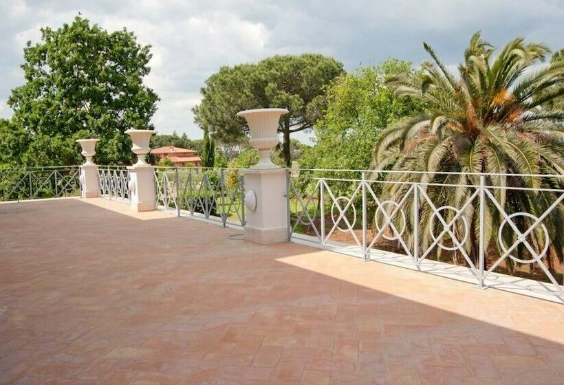 Quarto Estandar, Villa Strampelli