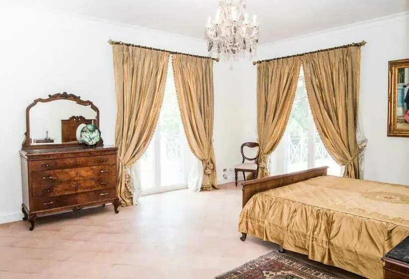 ベーシックトリプルルーム, Villa Strampelli