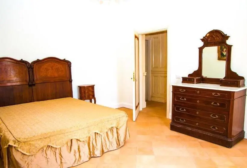 デラックスルーム, Villa Strampelli
