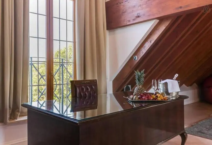 デラックススイート, Villa Strampelli