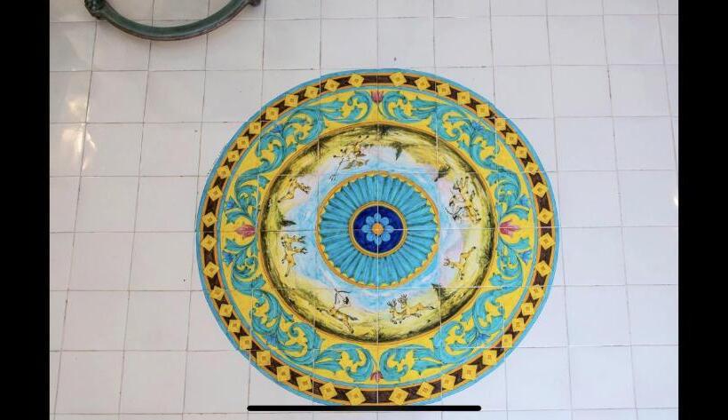 キングサイズベッドのスイートルーム, Villacore Capri