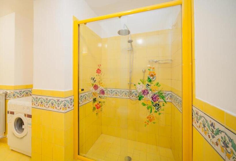 Standard room with outdoor bath, Villacore Capri