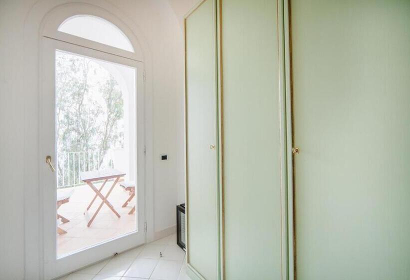 Standard room with outdoor bath, Villacore Capri
